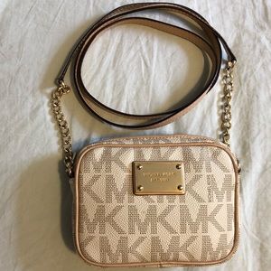 Michael Kors MK Logo Jet Set Crossbody Smal